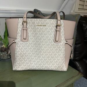 Michael Kors Designer Pink & Cream Tote